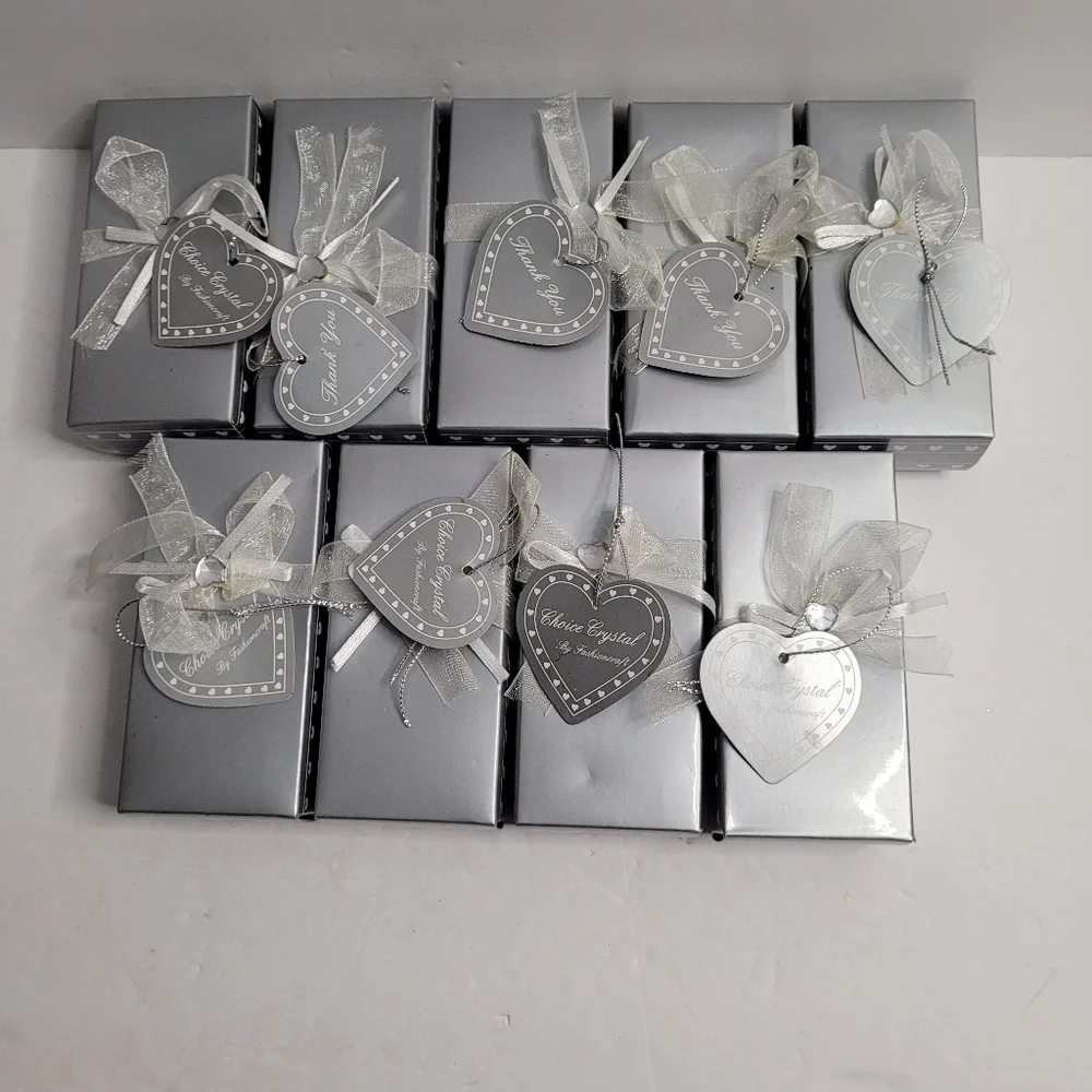 Favor keychain w/ heart crystal pendant. 325